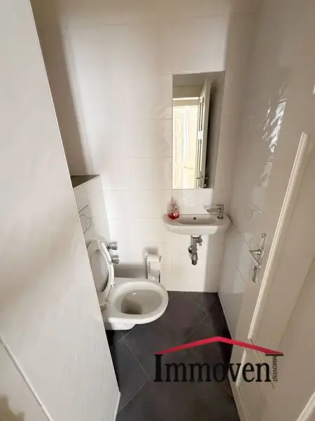 Erstbezug in Toplage - Teilsanierte 3-Zimmerwohnung ohne Freifläche im Botschaftsviertel! (Mietbeginn nach Vereinbarung)