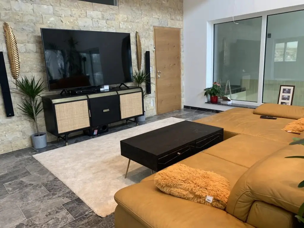 +Villa mit Indoor-Pool, direkt neben Oberpullendorf zur Miete+