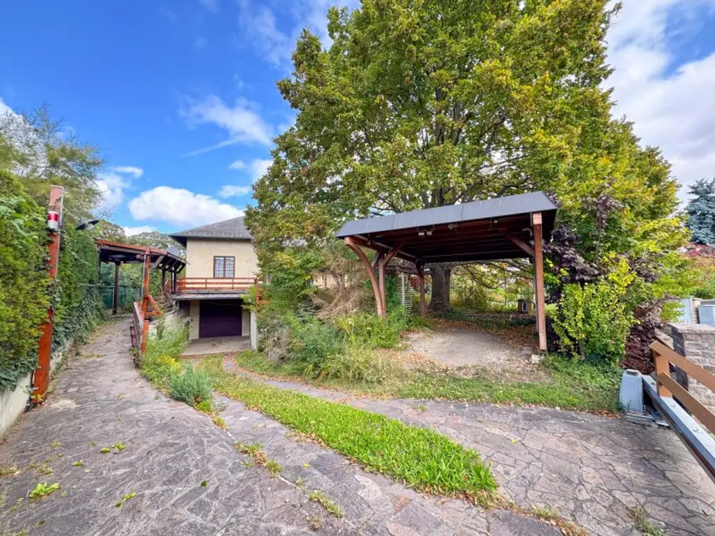🏡 Großzügiges Einfamilienhaus mit Werkstattkeller, Garage & Terrasse in Stockerau mit Ausbaupotenzial!
