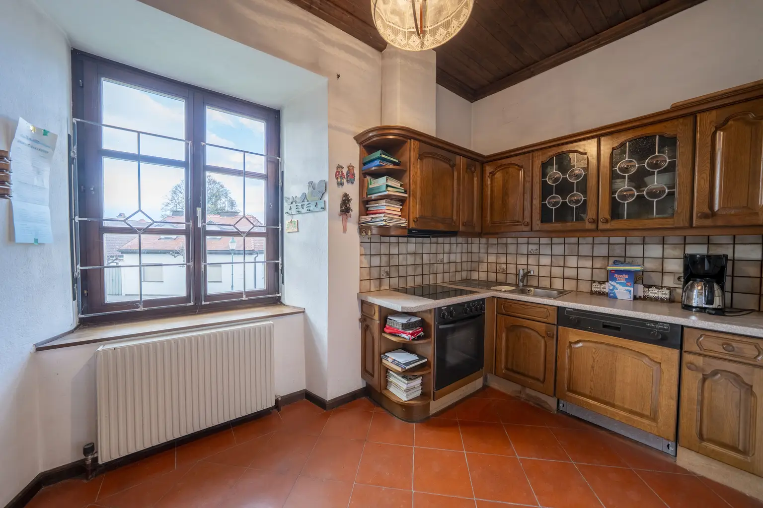 ** Historisches Johanniterhaus am Heldenplatz – mit Innenhof und Gartenbereich **