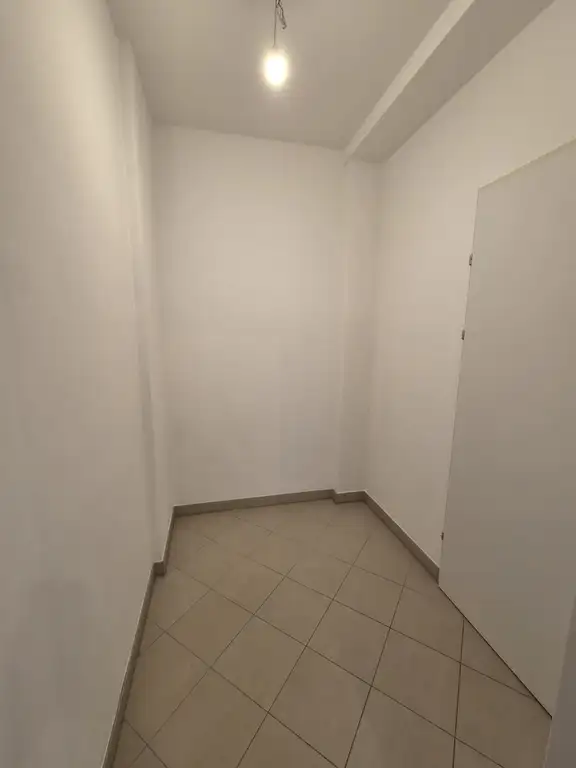 AR