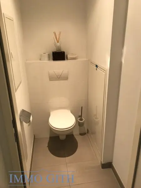 MODERNE & HELLE CA. 45 m² GROSSE 2-ZIMMER-WOHNUNG MIT LIFT, KELLERABTEIL IN DER RÖMERGASSE (1160 WIEN) ZU MIETEN!