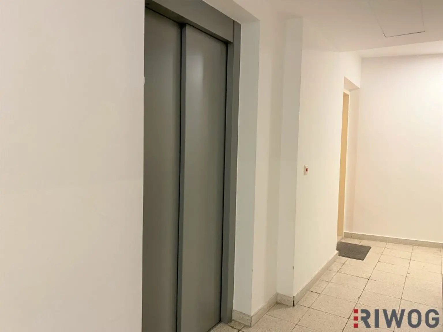 Nähe U3 Simmering - Ruhelage - Stellplatz optional - zwischen Lorystraße und Simmeringer Hauptstraße