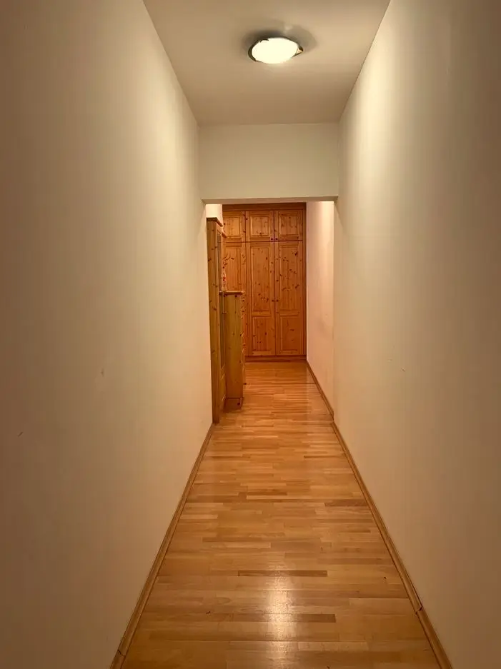 Dachgeschosswohnung, 2 Zimmer Nähe Klinik Ottakring