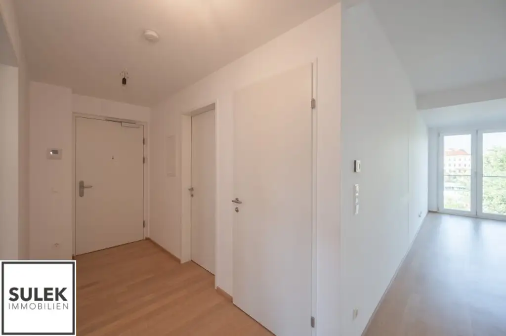 helle moderne 3 Zimmerwohnung mit traumhaften Blick über den Donaukanal