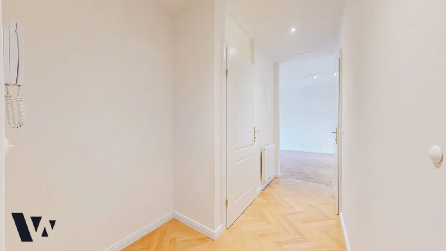 BALKONTRAUM BEI DER HOHEN WARTE | HOCHWERTIG SANIERTE 2-ZIMMERWOHNUNG