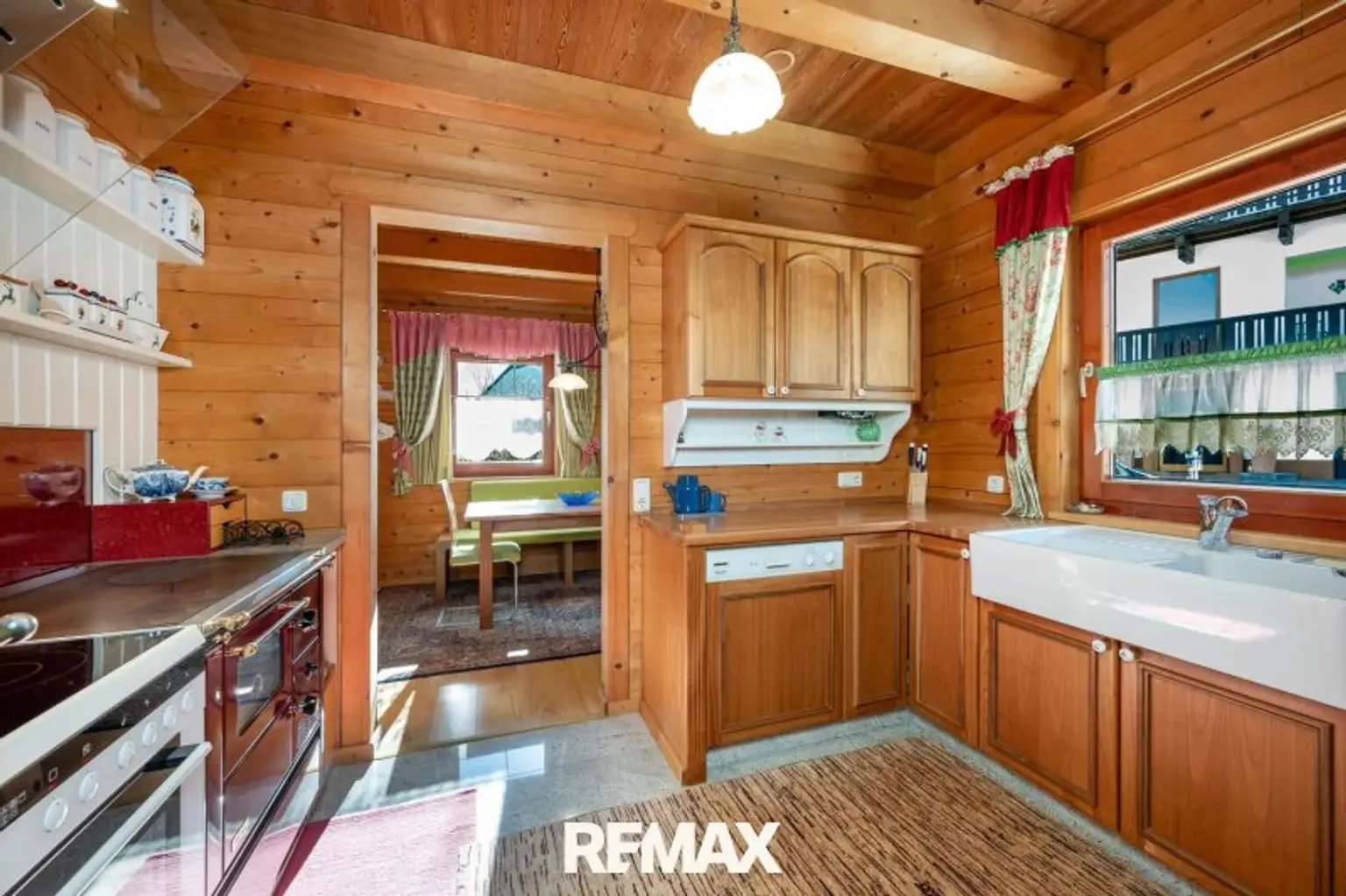 "Landwirtschaft mit Tischlerei in St. Johann im Pongau"