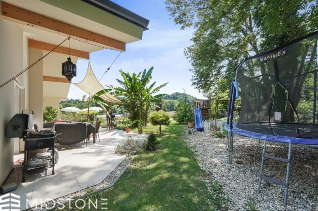 *Gartenidylle in absoluter Ruhelage* Traumhaftes Bungalow in Alleinlage
