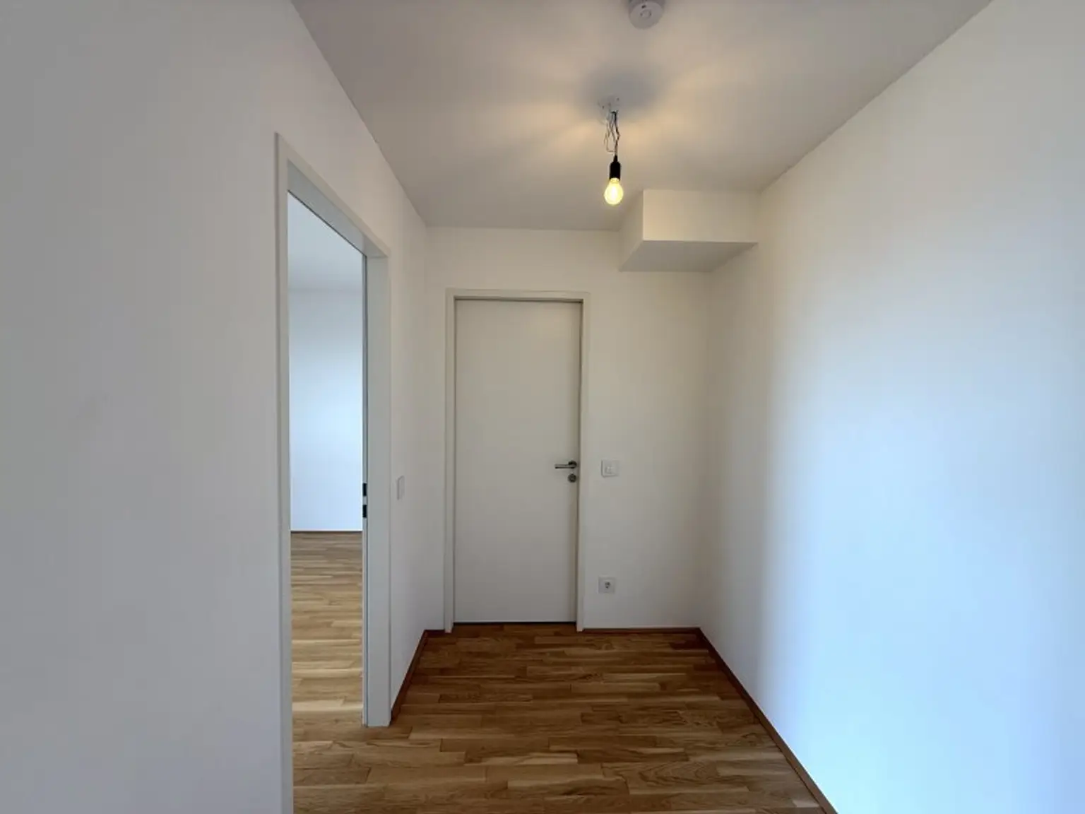Tolle 2-Zimmer Wohnung mit idealem Grundriss und inkl. südseitigem Balkon in schönem Neubau ab sofort verfügbar