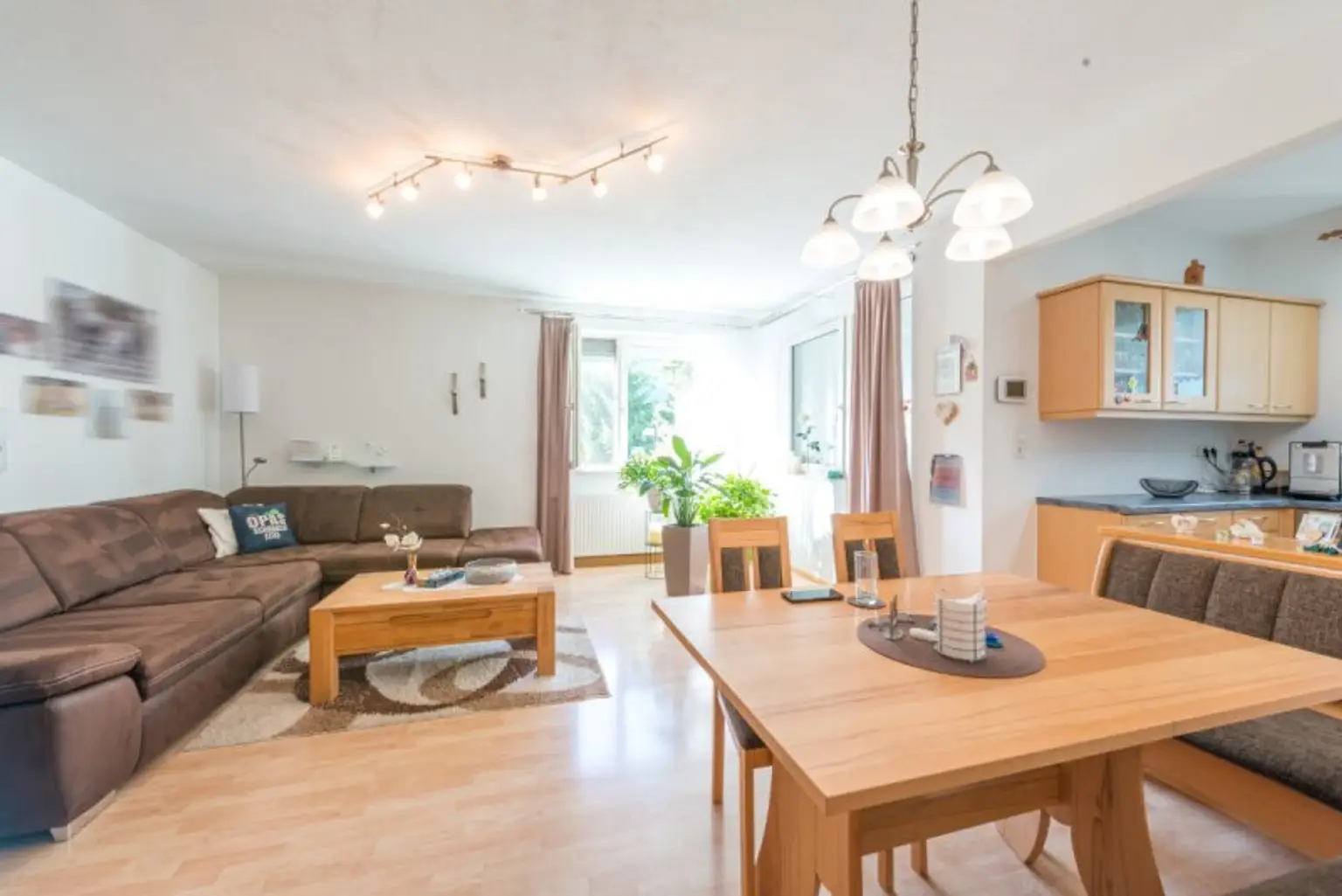 Traumhafte 3-Zimmer-Wohnung mit Bergblick in Ebensee am Traunsee