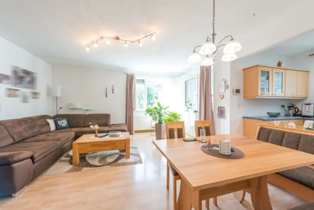 Traumhafte 3-Zimmer-Wohnung mit Bergblick in Ebensee am Traunsee