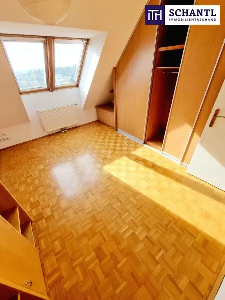 Traumhafter Fernblick + Absolute Grün- und Ruhelage + Tolle Raumaufteilung + Garagenplatz inklusive! Das perfekte Zuhause über den Dächern...