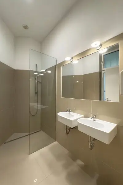 Charmante 3-Zimmer-Altbauwohnung in generalsaniertem Haus mit Lift – 1020 Wien