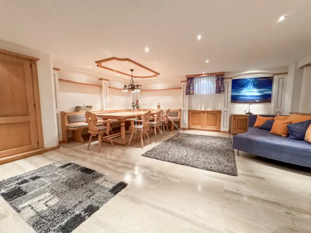 Einfamilienhaus mit Pool, Wellness & großem Garten in Hennersdorf