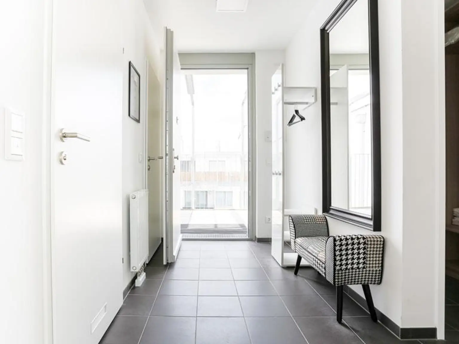 "Vollausgestattete Dachgeschosswohnung mit Terrasse"