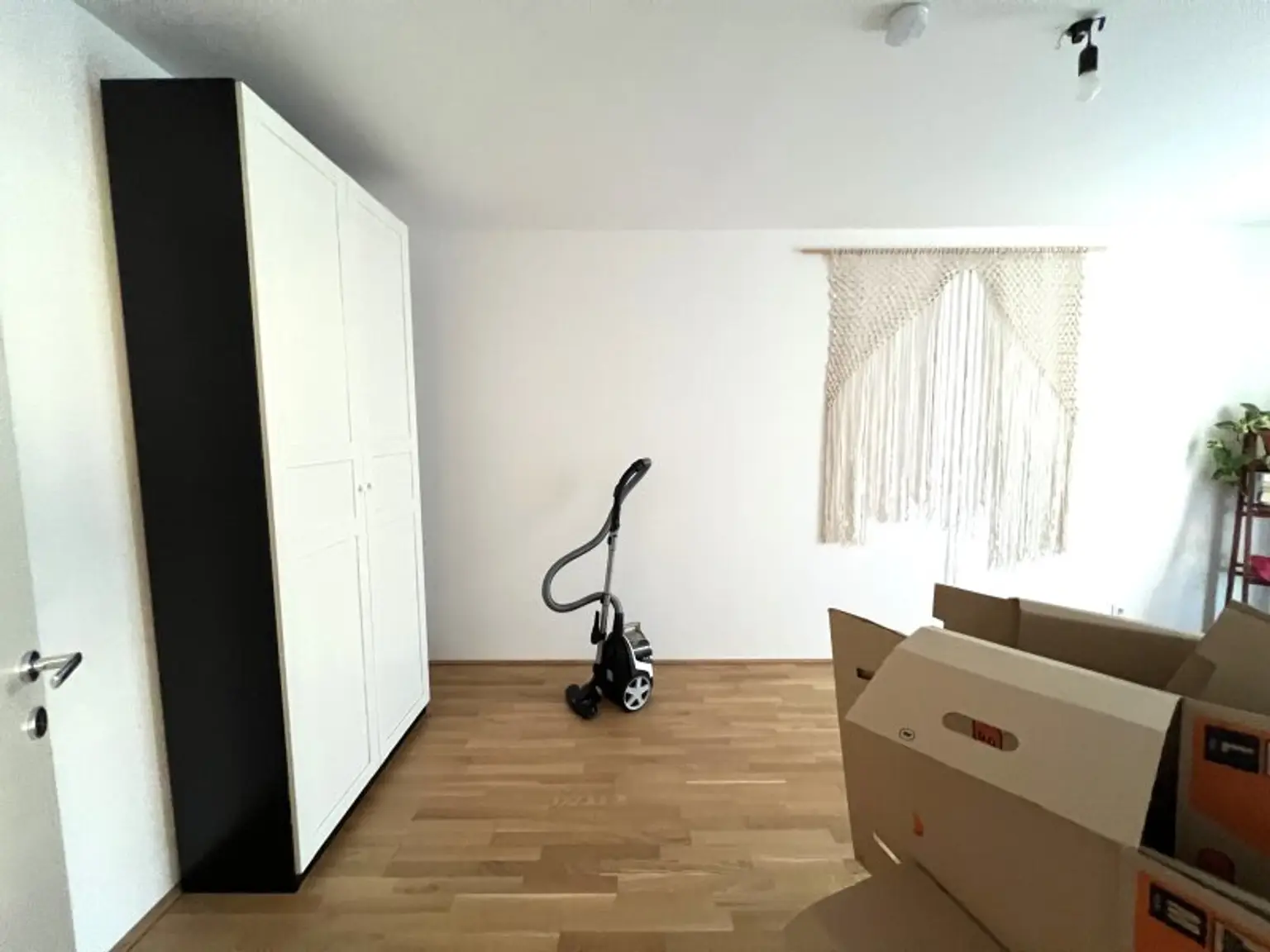 Attraktive 3-Zimmerwohnung mit Balkon und Kühldecke