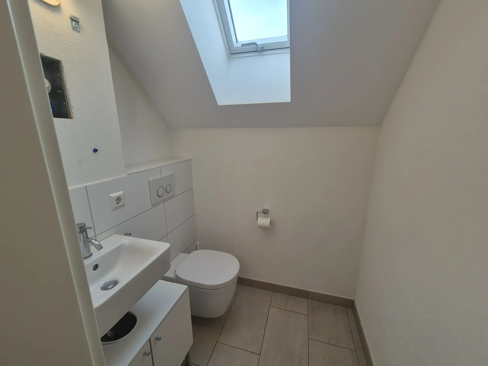 Guest toilet 1st floor