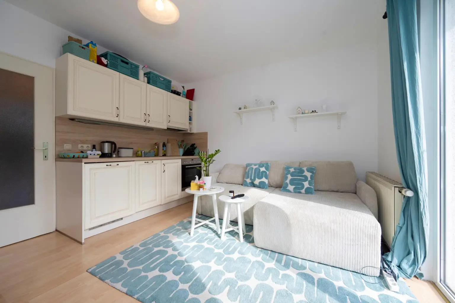 Wohn-, Koch- und Essbereich 3 (F10W2)