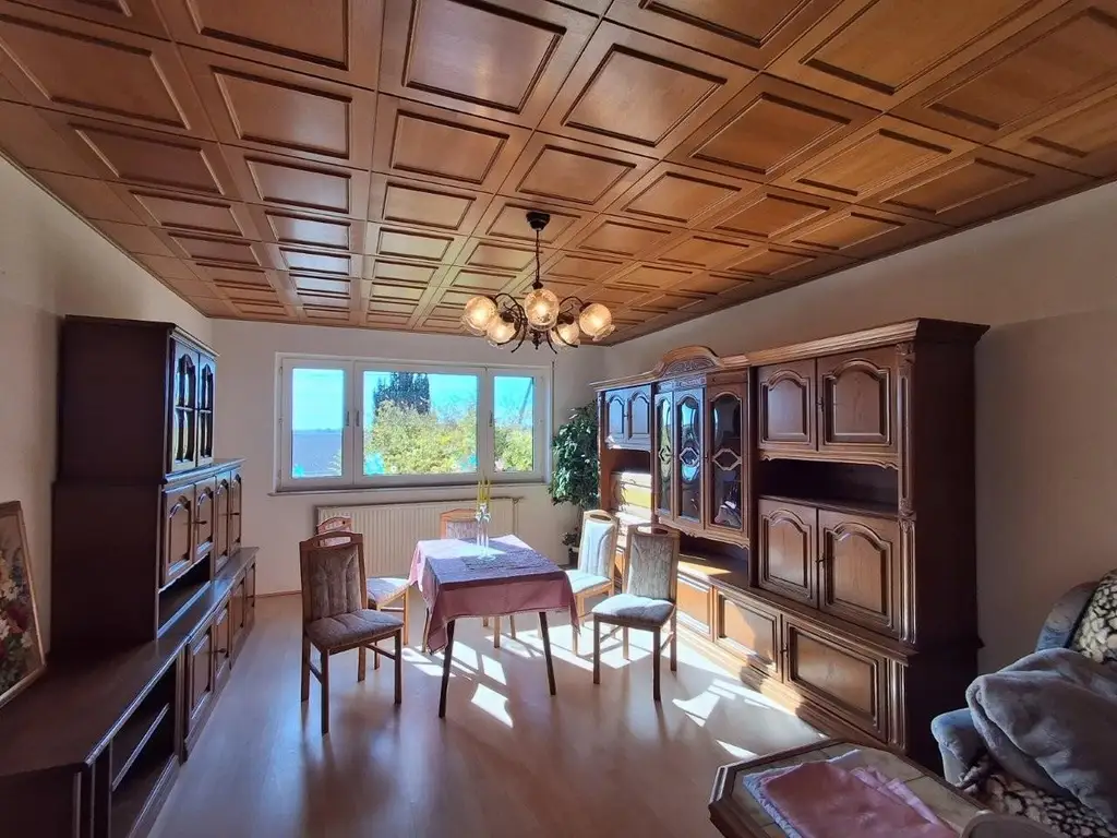 "Miethaus mit Terrasse und Garten - Breitenlee - Neuessling"