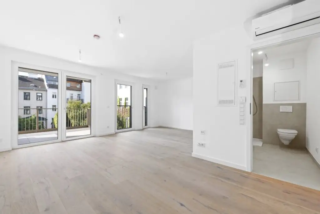 TRAUMHAFTE 3-ZIMMER-WOHNUNG MIT SÜD/WEST BALKON