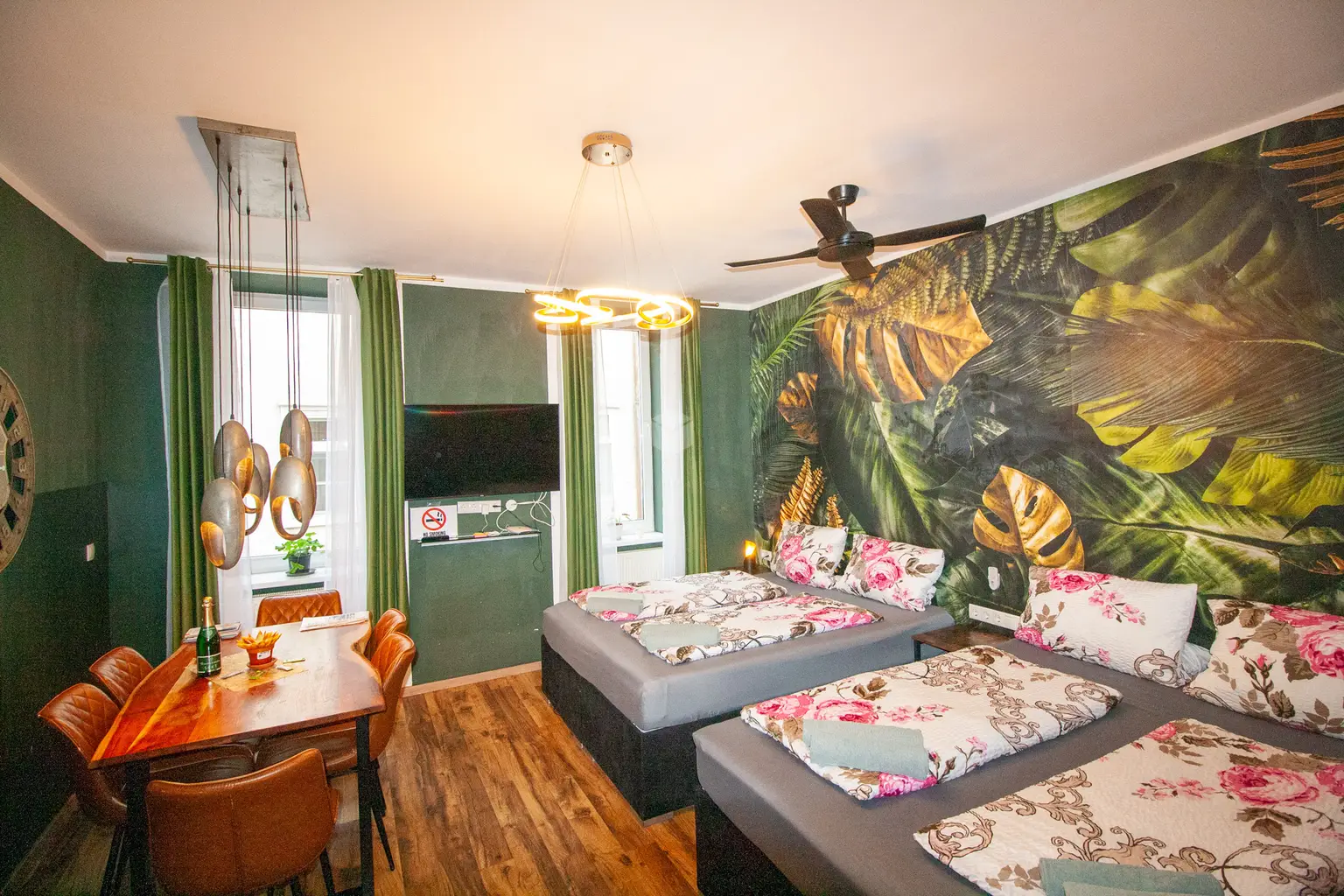 Ruhiges Altbaujuwel beim Belvedere – 3 Zimmer, voll möbliert & sofort bezugsfertig- 2 extra Wohneinheiten - Videos verfügbar!