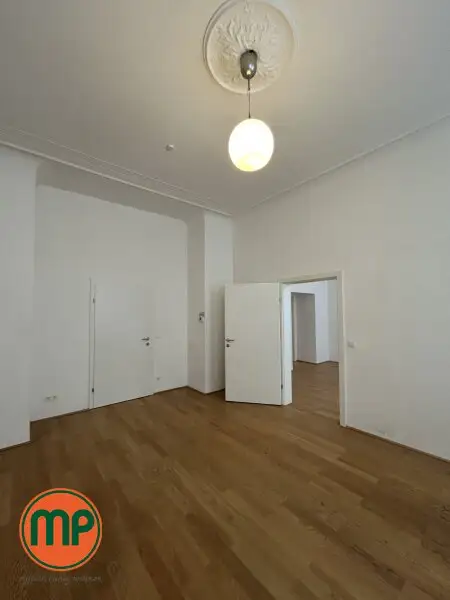 Altbau-Büro mit Flair in Toplage inkl. Alarmanlage und Sicherheitstüre