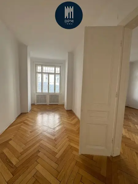 ++LIVING IN WÄHRING++  3,5-Zimmer-Altbauwohnung und Loggia