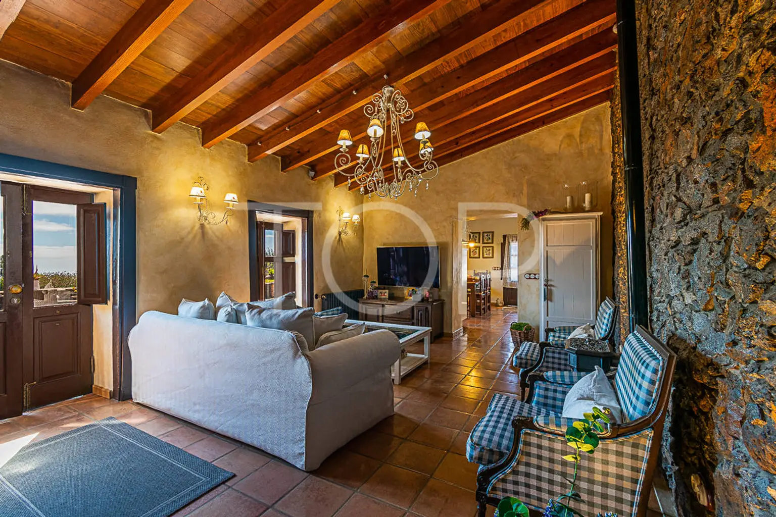 House-La-Esperanza-Livingroom-Tenerife-2