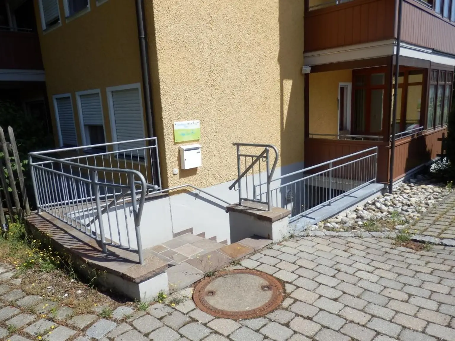 Souterrainwohnung in gepflegter Wohnanlage