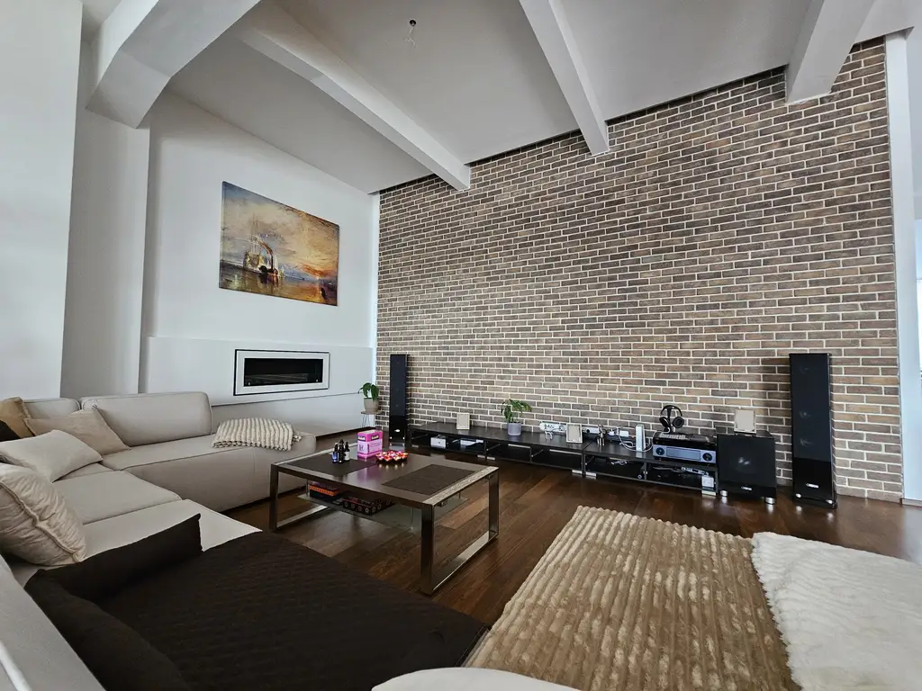 -=LOFT=- Luxuriöse Wohnung mit Terrasse, Garage und Fußbodenheizung in 1100 Wien!