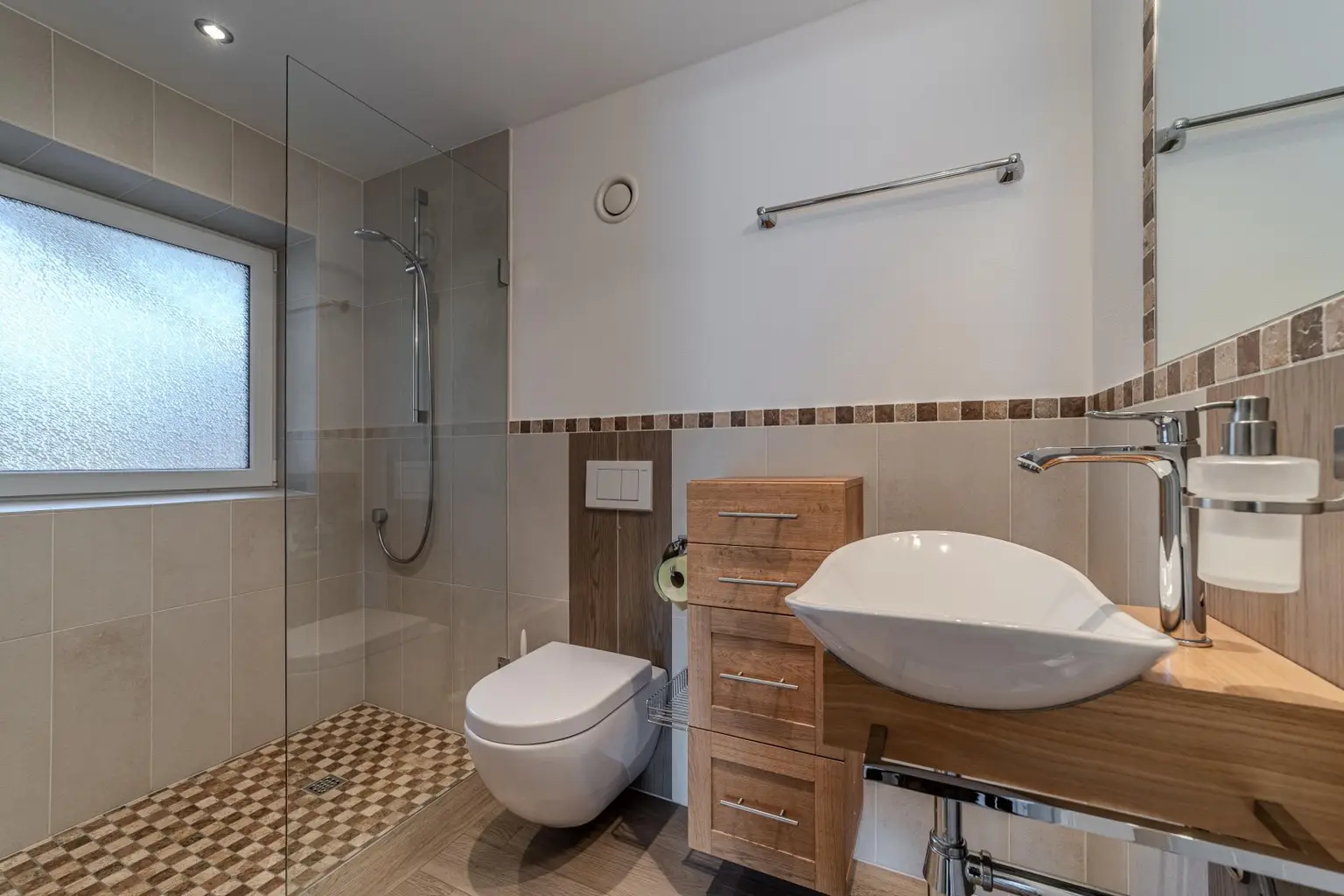 Badezimmer im EG