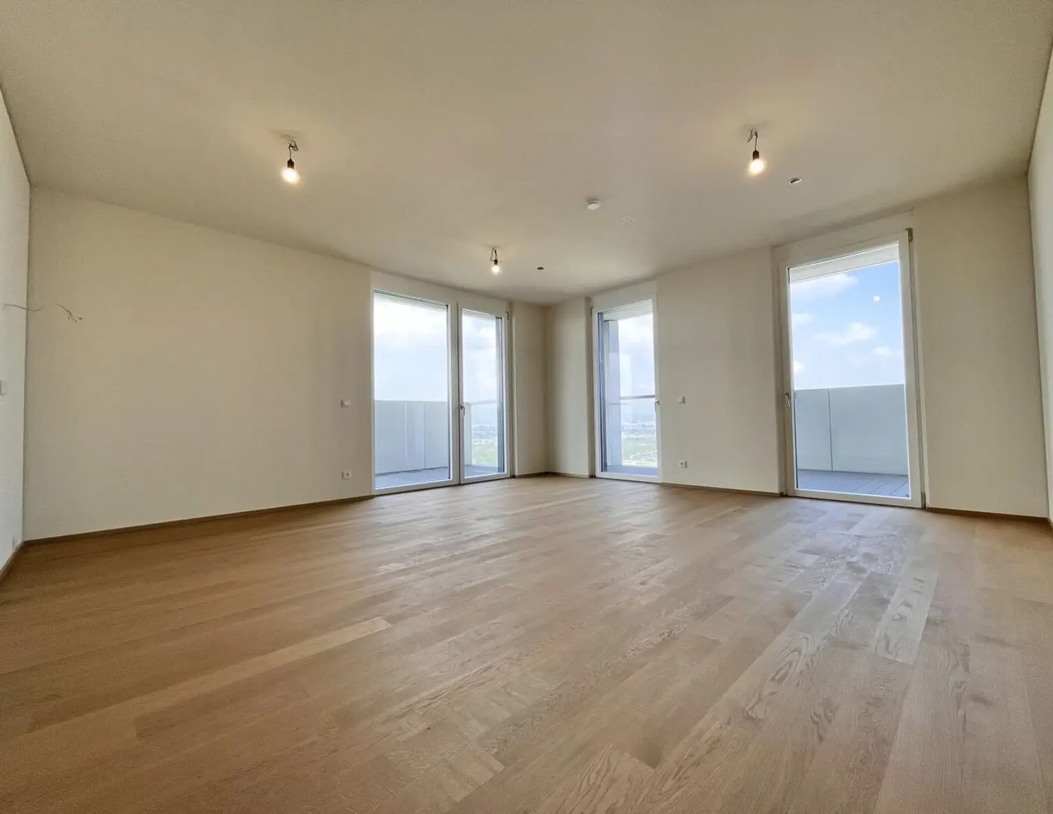RESIDIEREN der EXTRAKLASSE! Befristet vermietete, spektakuläre 3-Zimmer Terrassenwohnung mit unverbaubarem TRAUMBLICK