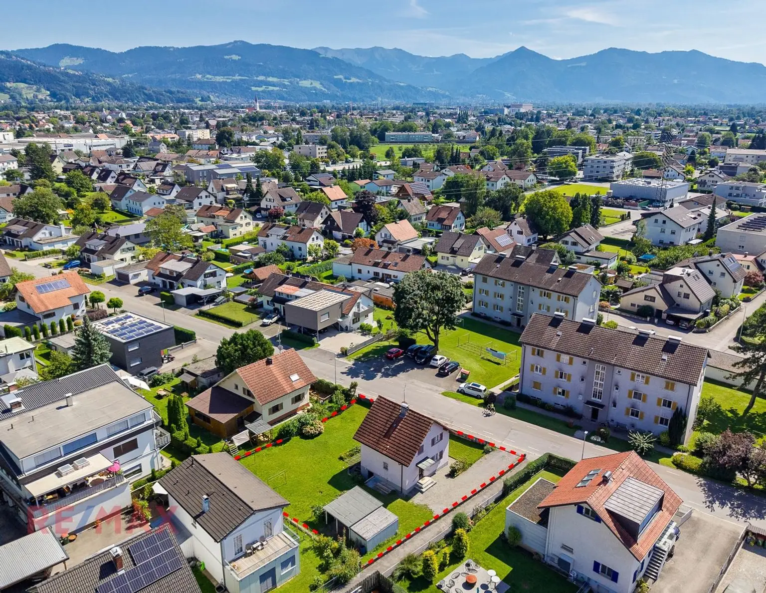 Seltene Gelegenheit: Grundstück mit Altbestand in gefragter Lage