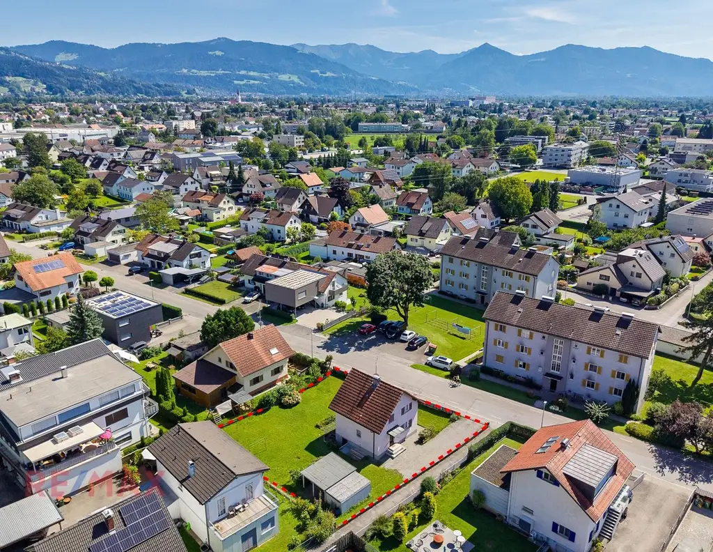 Seltene Gelegenheit: Grundstück mit Altbestand in gefragter Lage
