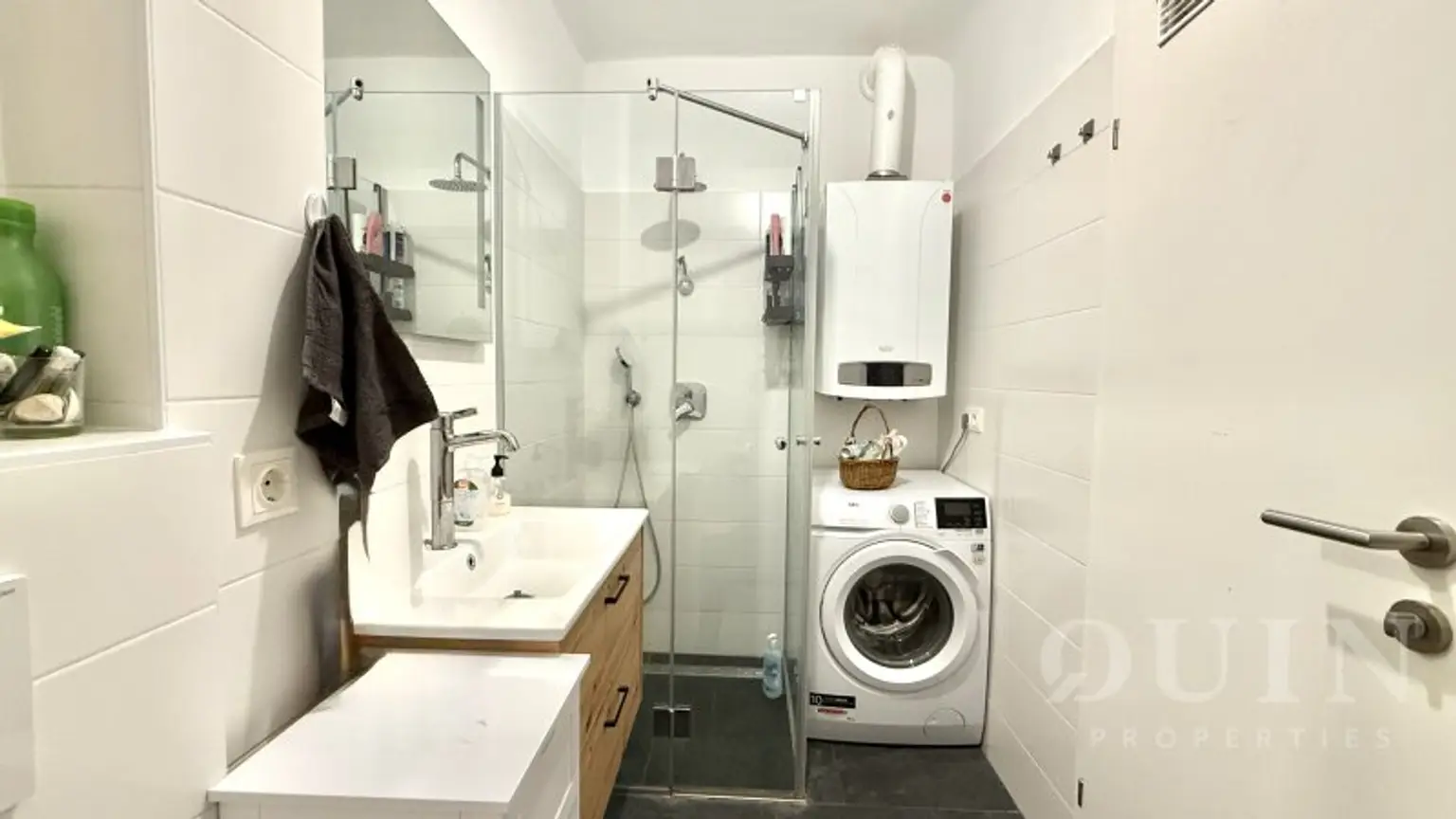 Moderne 3-Zimmer-Wohnung mit Balkon in Hetzendorf – kernsaniert & bestens angebunden