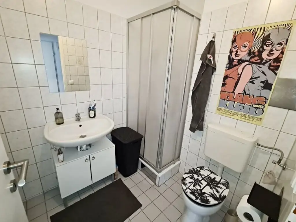 DACHGESCHOSS, U3-NÄHE, 55 m2 Maisonette, 2 Zimmer, Kochnische, Duschbad, Fernblick, Meiselstraße