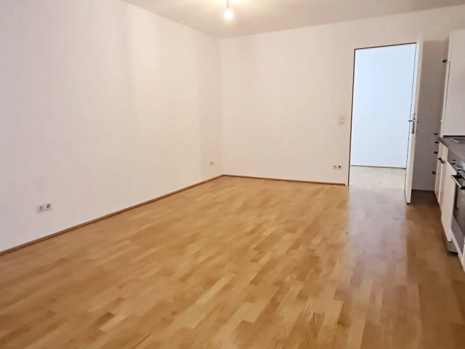 LORYSTRASSE, U3-Nähe, 61 m2 Neubau mit 80 m2 Terrasse, Wohnküche, 1 Zimmer, Duschbad, Parketten, 1. Liftstock