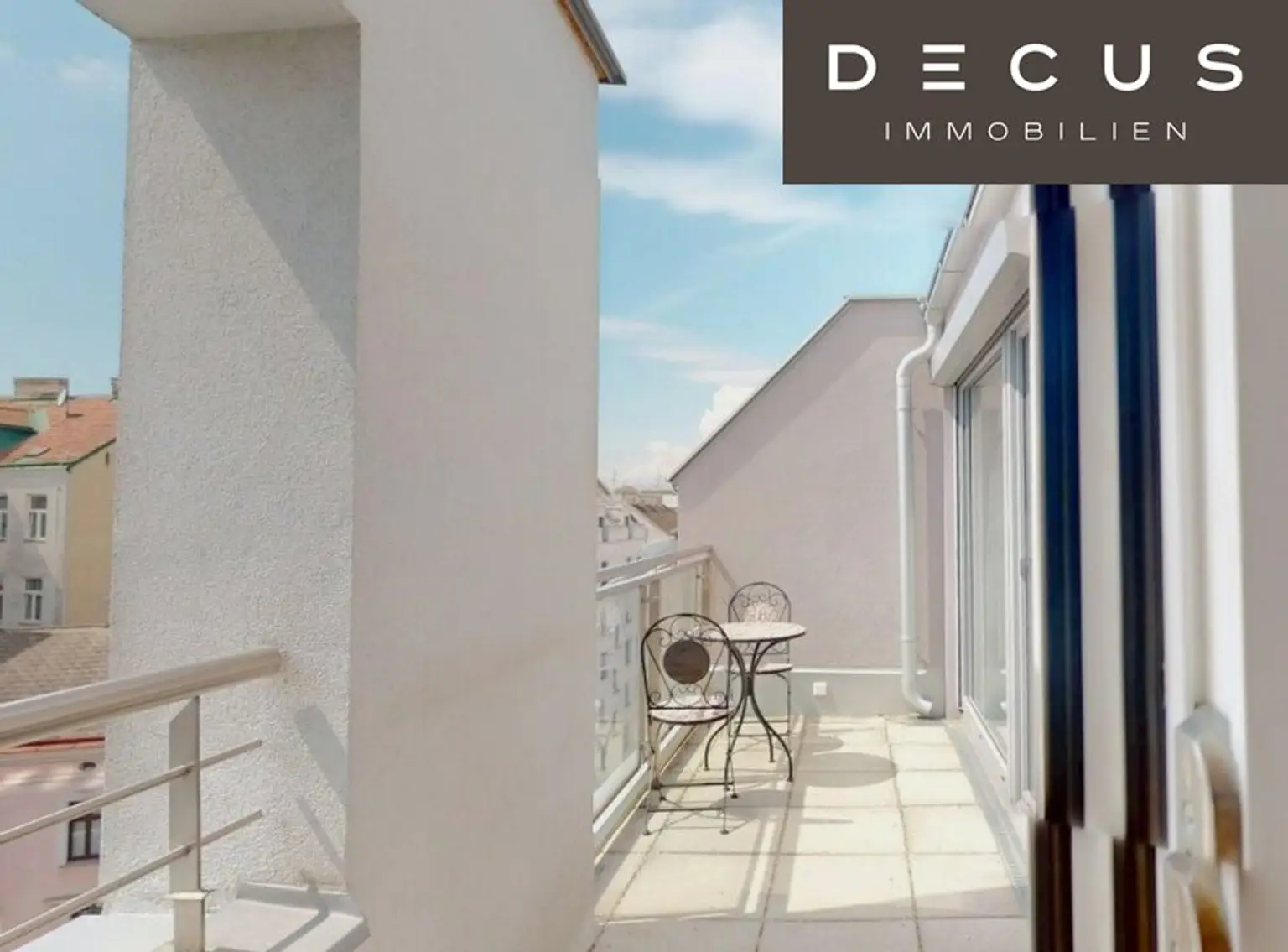 SONNENUNTERGANG UND URLAUBSGEFÜHL MITTEN IN DER STADT