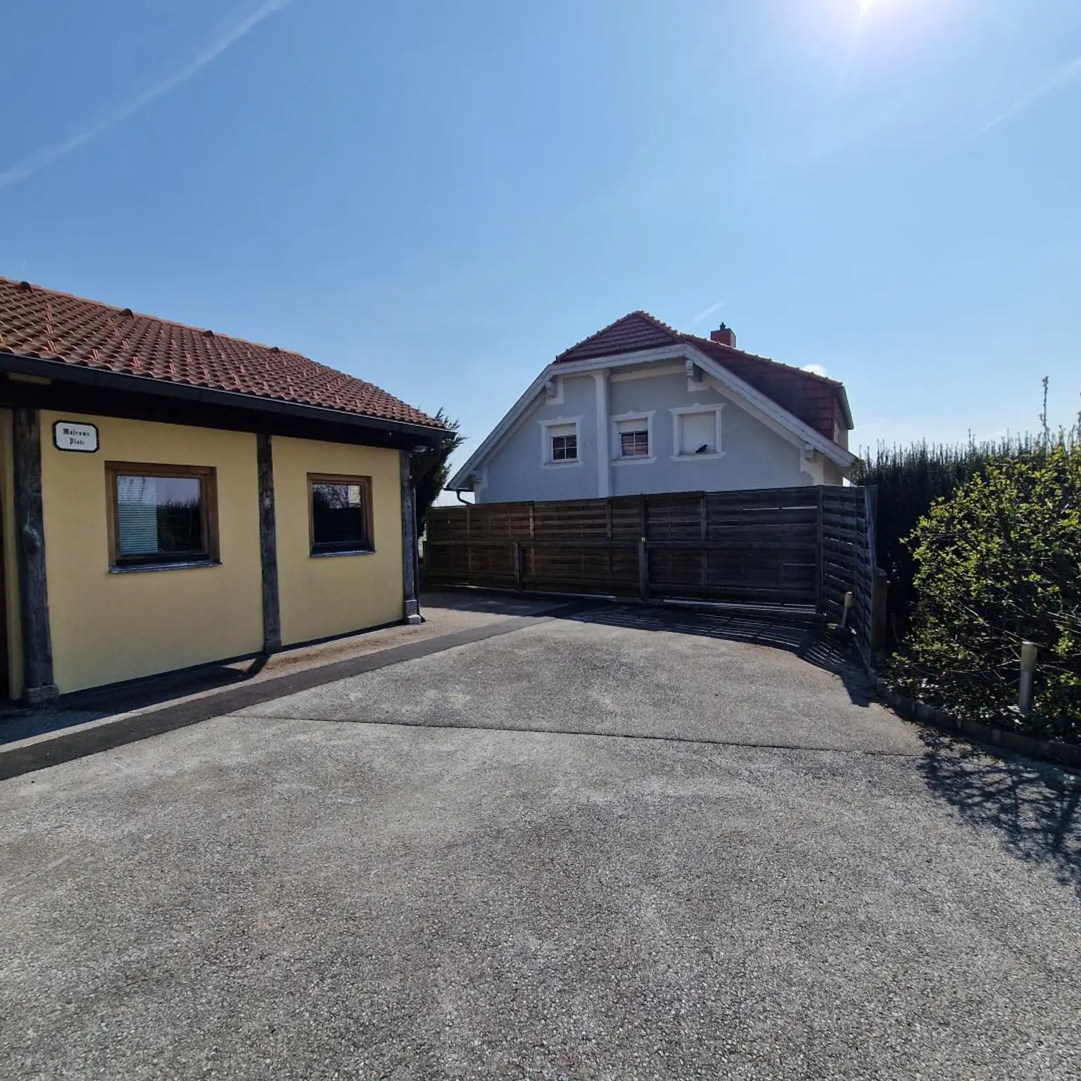 zusätzlicher Parkplatz