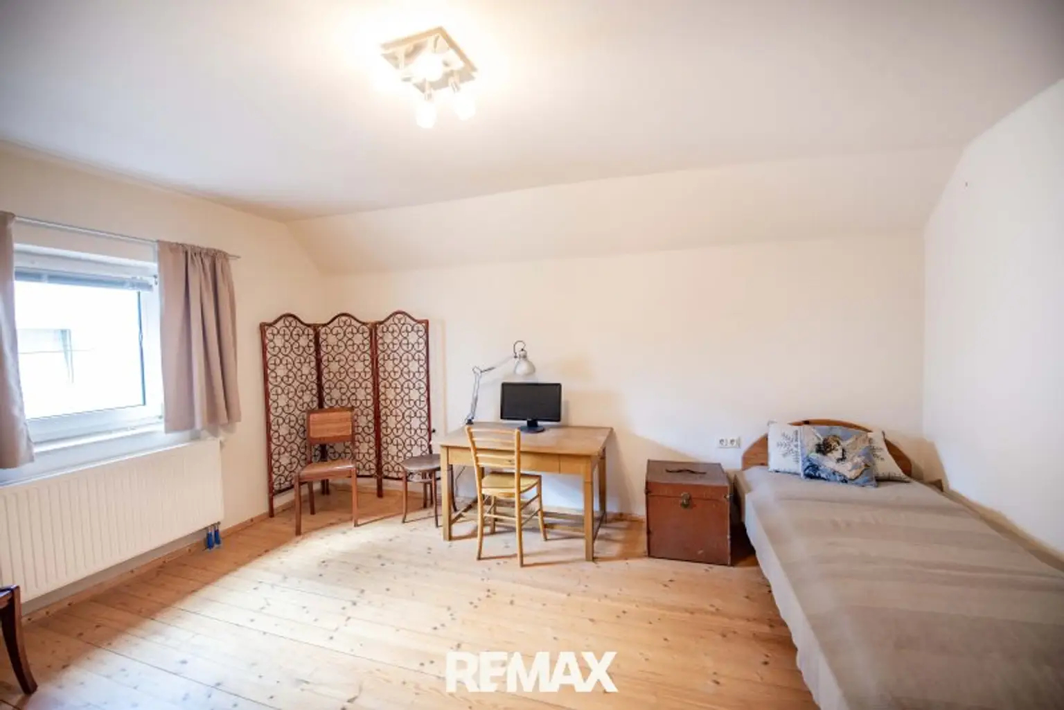 Schlafzimmer 2