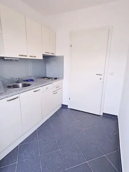 ZIEGLERGASSE bei FUZO Mariahilfer Straße, 141 m2 Bürofäche, 3 Zimmer, Serverraum, Küche, Klimaanlagen, Dachgeschoß
