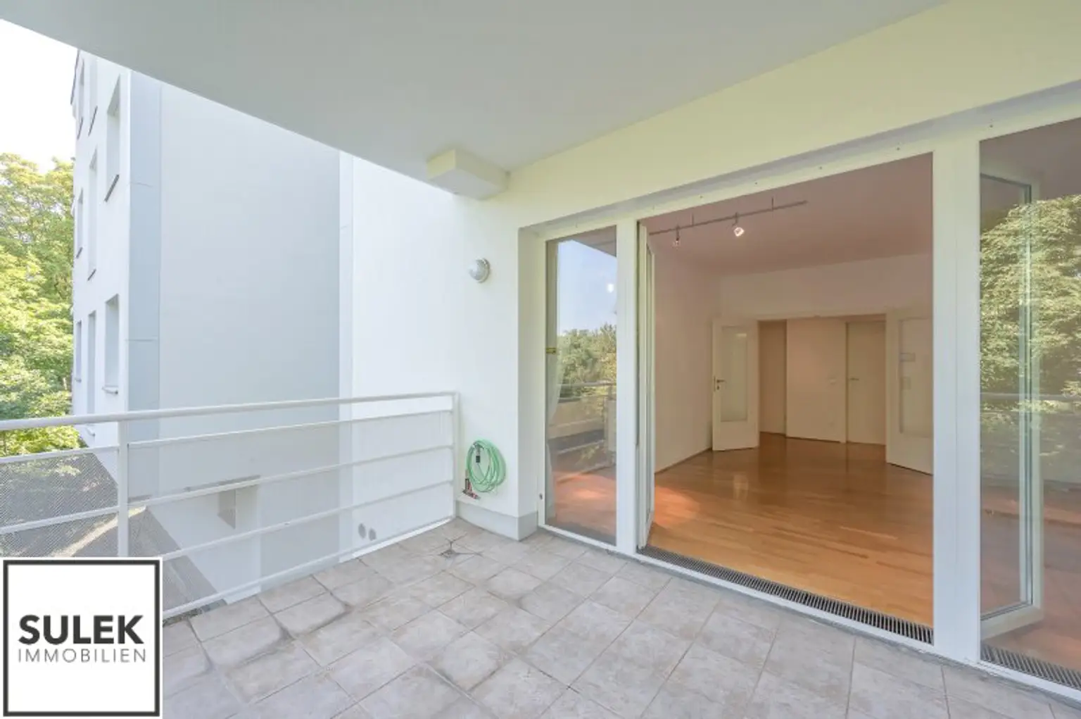 3-Zimmer Wohnung mit Balkon, Grünblick & optionalem KFZ-Stellplatz