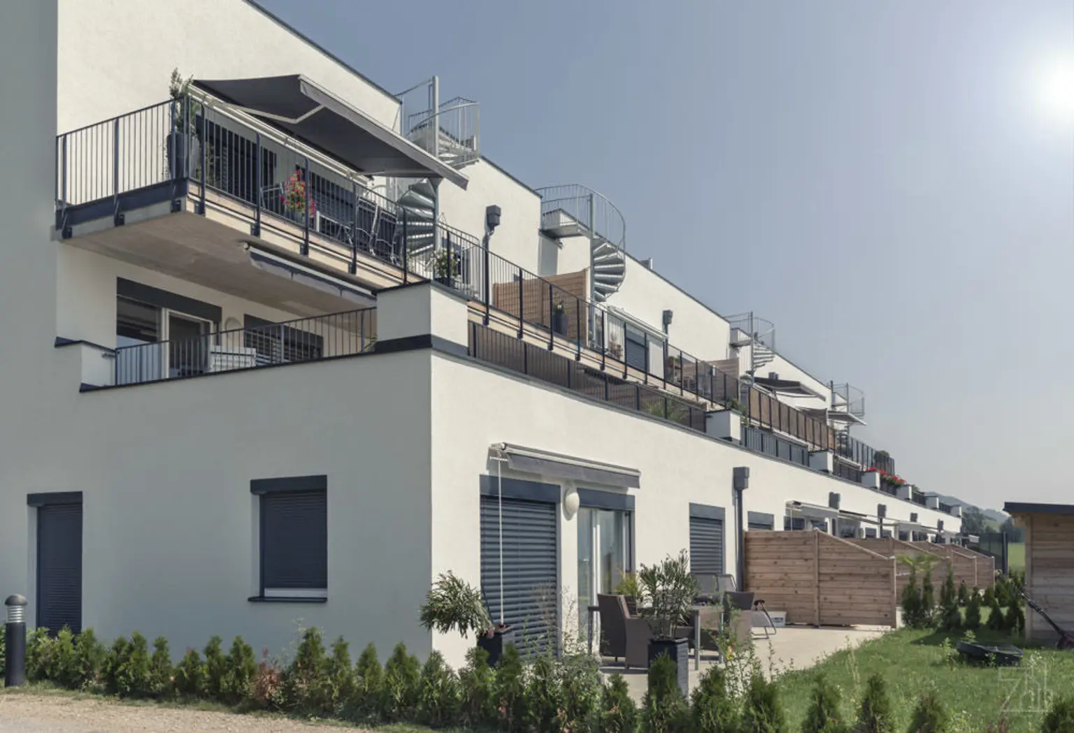 3-Zimmer-Wohnung mit XXL-Terrasse & 2 Parkplätzen – ab 01.09., provisionsfrei