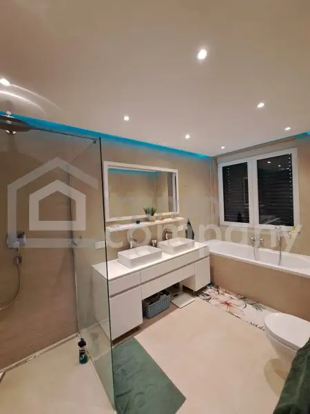Exklusives Penthouse mit 3 Terrassen und 2 Stellplätzen in Wildon - Luxuriöses Wohnen im Grünen für 349.000,00 €!