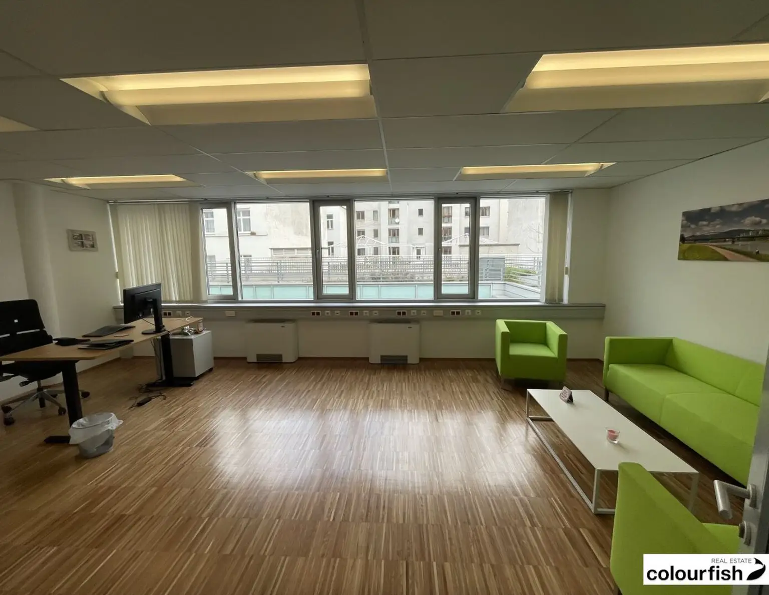 Modernes Kleinbüro in Döbling
