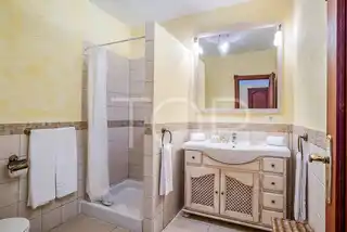 Finca-Apartment-Badezimmer-Playa-San-Juan-Teneriffa-2