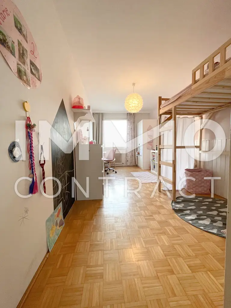 WARMMIETE! IDEALE WG ODER FAMILIENWOHNUNG  MIT LOGGIA! 4 ZIMMER + SEPARATE KÜCHE!
