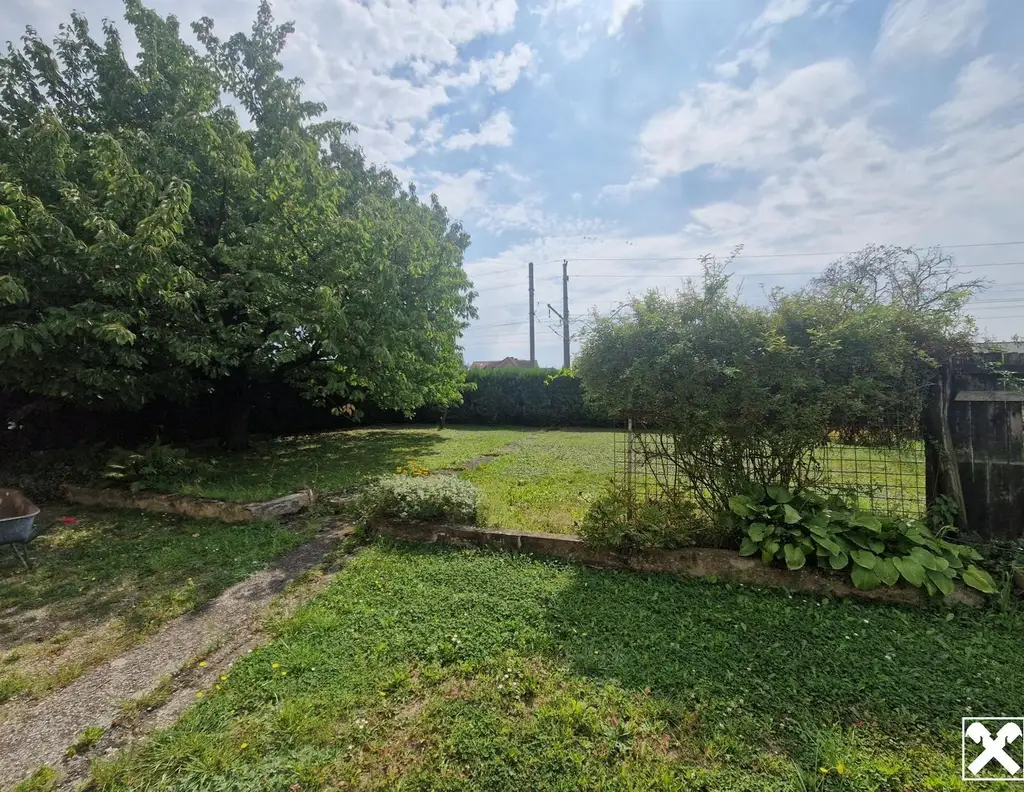 BAUEN UND WOHNEN IN ALLERBESTER WOHN- UND ZENTRUMSLAGE VON KIRCHBERG AM WAGRAM MIT ALTBESTAND