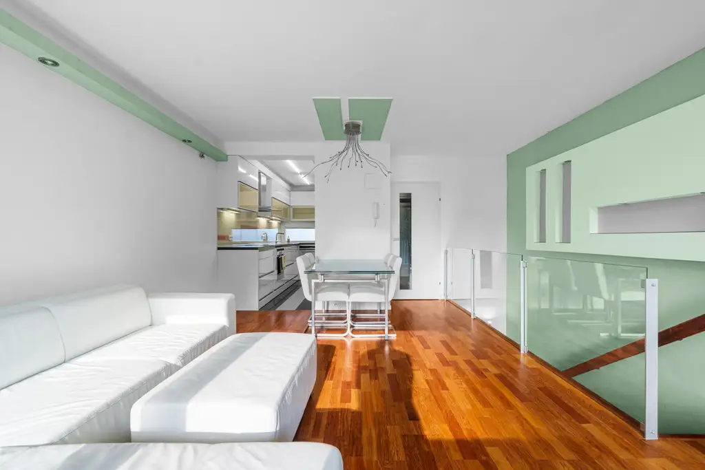 "Uno Cty- Donau City- 3 Zimmer Maisonette- Loggia"