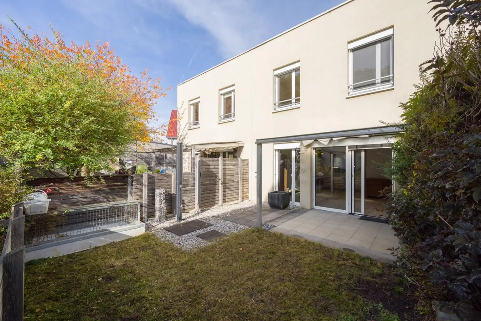 Einziehen & Wohlfühlen – hochwertiges Reihenhaus mit Garten, Terrasse, Keller und zwei TG-Stellplätzen im Zentrum von Steyr!